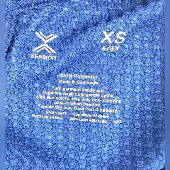 Xersion Girls Blue Athletic Long Sleeve Shirt with thumb holes Sz XS 6/6X - Picture 2 of 10